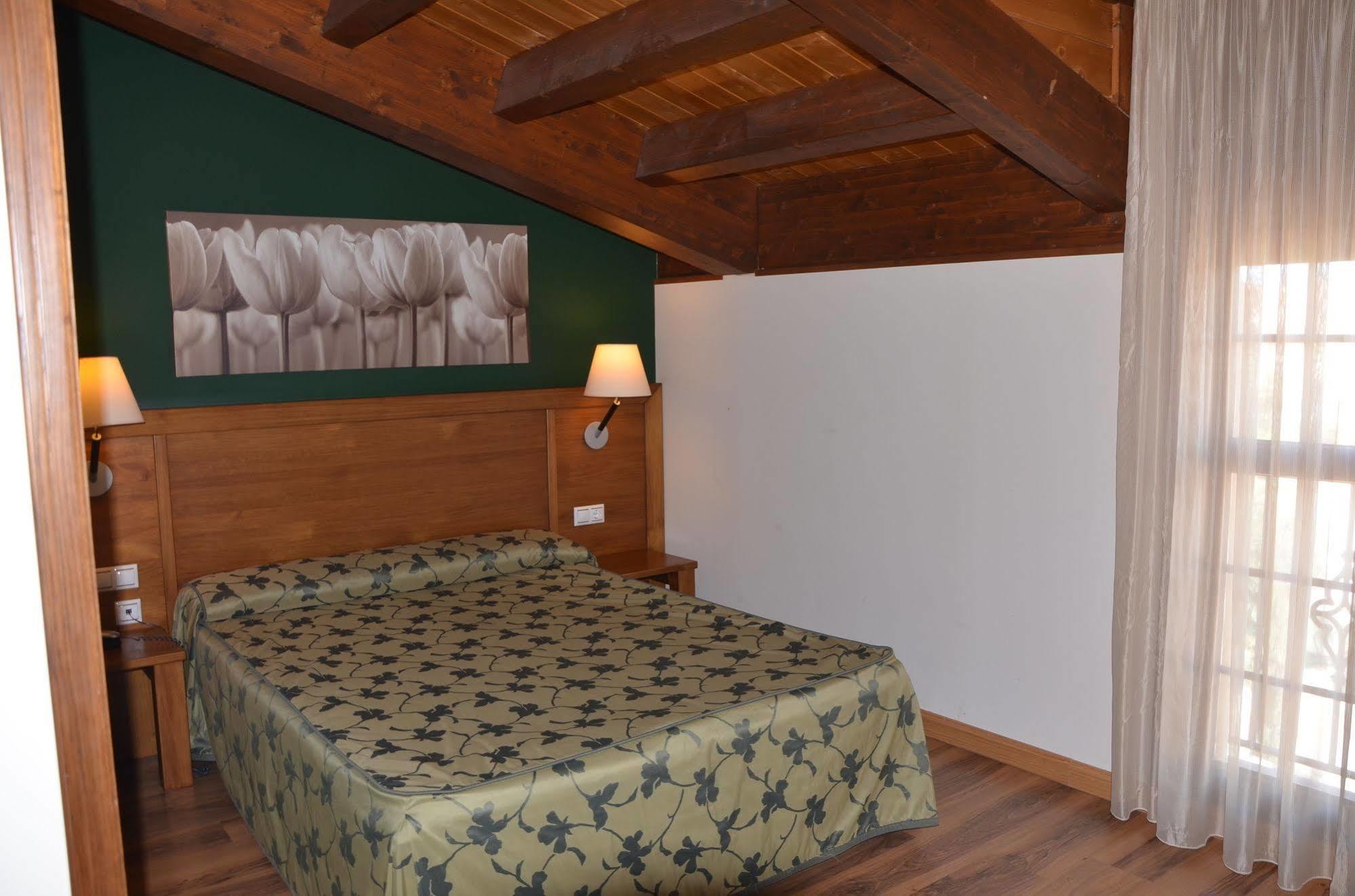 Hotel Milagros Rio Riaza Dış mekan fotoğraf